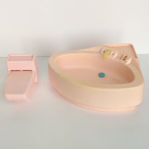Vtg 70s Barbie's Dreamhouse Pink Bathroom‎ Toliet & Bathing Tub - USA Made